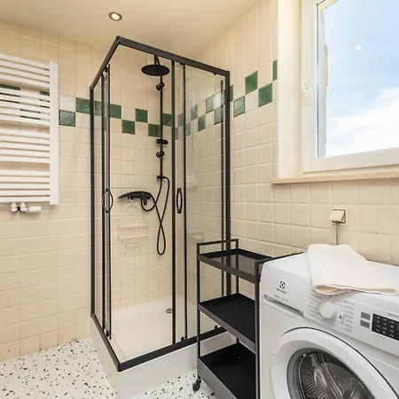 Nowowiejska 10 By Homeprime