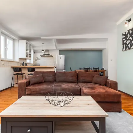 Appartement Nowowiejska 10 By Homeprime Varsovie