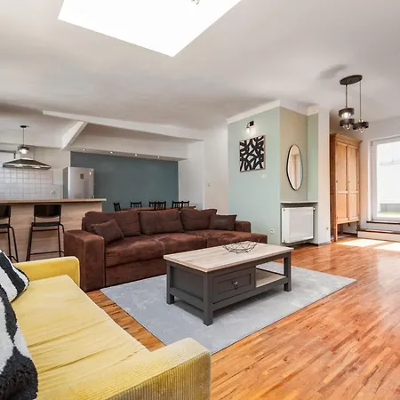 Nowowiejska 10 By Homeprime Varsovie